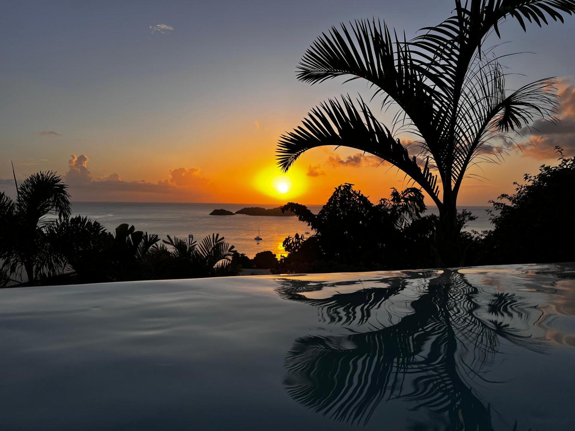Sunset Palm - Villa Creole Avec Piscine Face Au Coucher De Soleil Et A La Reserve Cousteau Bouillante Buitenkant foto